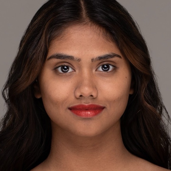 Dior Lipstick in Bold Red 974 Zodiac Red - Picture 7 of 7